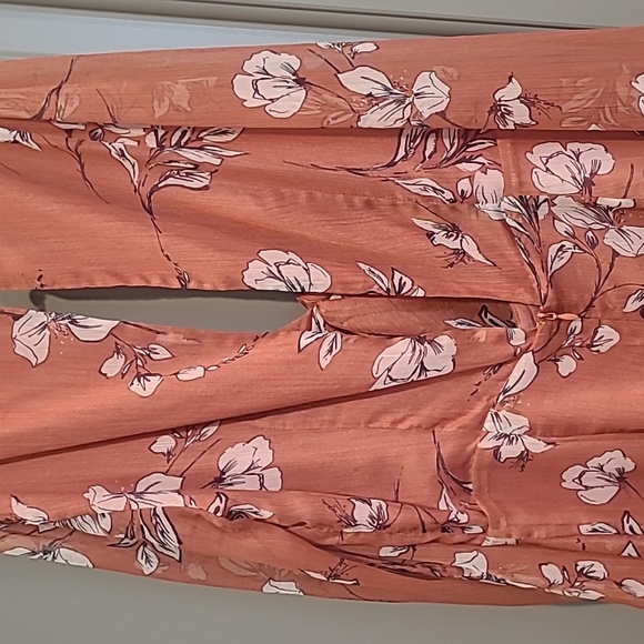 TJD Sexy Romper Size Small, worn once - Picture 5 of 7